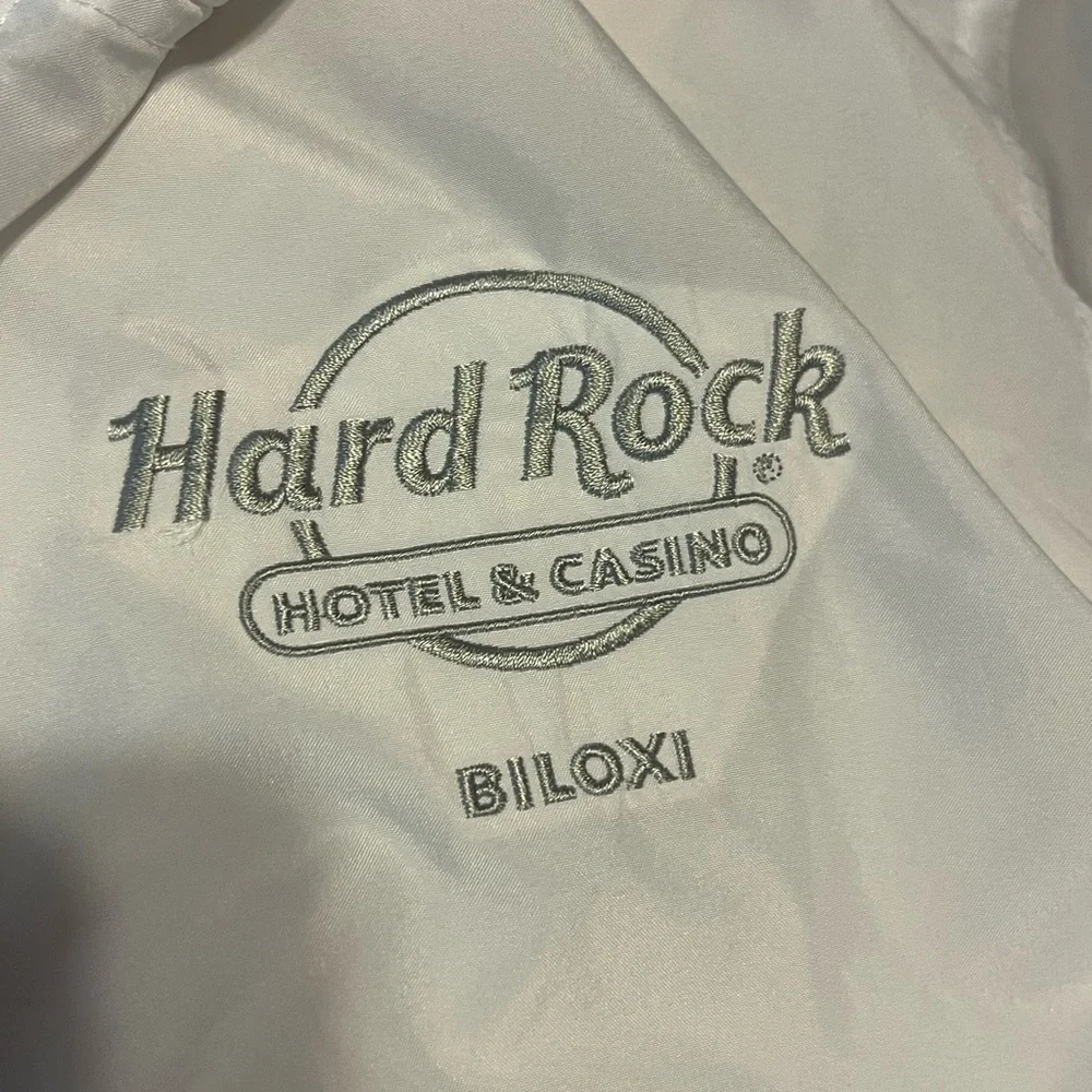 Hard Rock Cafe 🔹 lightweight